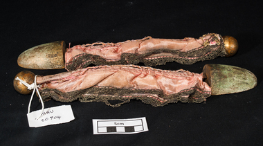 Clothing, shoe stretchers, 20thC