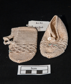 Clothing, baby's crocheted bootees, c1900