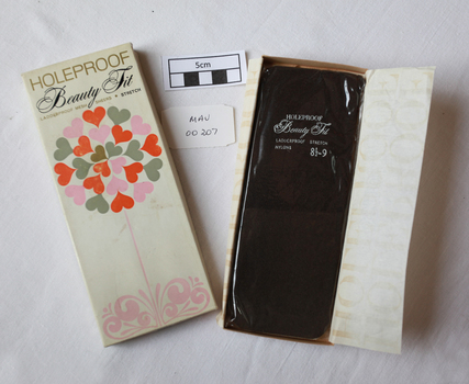Clothing, lady's stockings 'Holeproof'
