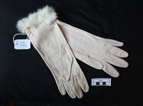Clothing, Lady's nylon gloves ' BEMBERG'