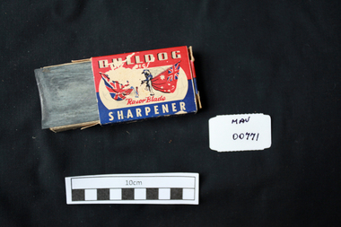 Personal Effects, man's razor blade sharpener, c1940