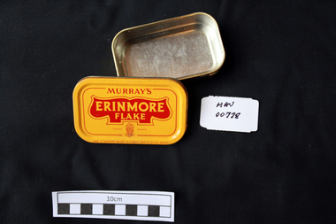 Containers, tin, Tobacco  ‘Murrays Erinmore, c1940