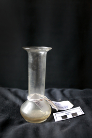 Manufactured Glass, Pharmacy beaker, 20thC