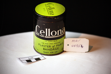 Containers, tin, 'Cellona' Plaster of Paris, mid 20thC