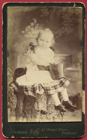 B&W Edith ( Eadie) Florence Box 1890 - 1976 (1 of 2)