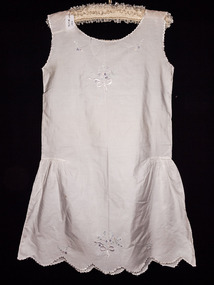 Clothing, lady's lawn slip c1920