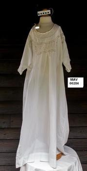 Clothing, lady's silk nightgown c1930