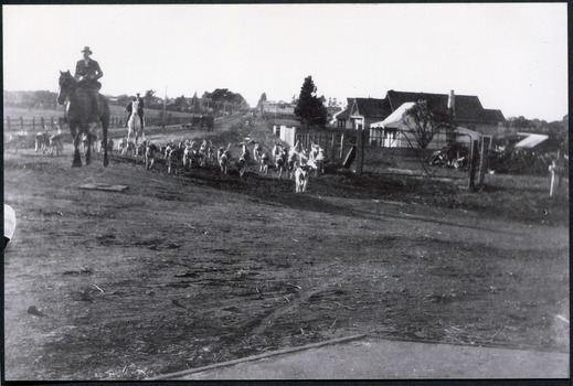Oakleigh Hunt Club in Jasper Rd c 1920