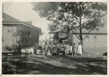 F6  7  MAV 00563  Met.Child.Home Chelt 1935
