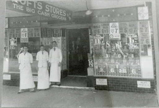 F6  23  MAV 00565  Crofts Grocer  1937