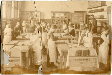 Folio 6  37  MAV 00576 Cheltenham SS Woodwork c1910