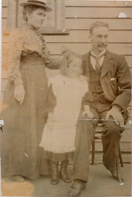 Adelaide Box (nee Bleazby), her husband Frank Box and their daughter, Daisy.