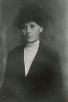 Frieda Reitmann 1915 (3 of 4)