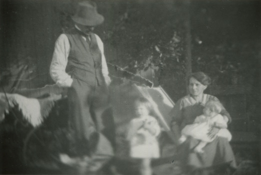 Rietman Family c1921 (1 of 2)