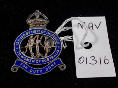 WW1  Medal for Women relatives of serving soldiers, c1914 - 1918