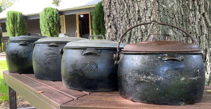 Set of Cast iron pots - manufactured by T. & C. Clark & Company Limited.