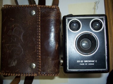 Functional object - Camera - "Kodak Six-20 Box Brownie Model C with leather case", 1946-1957