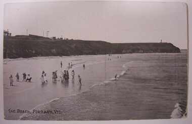 Postcard - Postcard - Portland beach, n.d