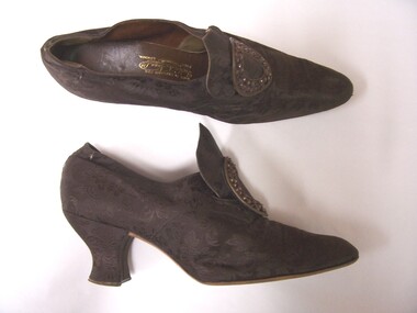 Clothing - Shoes - Ladies Dress shoes, Buckley & Nunn Ltd, n.d