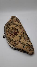 Accessory - Clutch purse, unknown