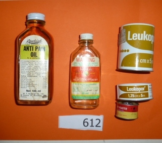 Medicine Kit, Home medicine kit (20th Century), 1937c