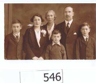 Photograph, Richard Marsh and his family, 1907c