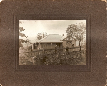 Photograph, Unknown, Studleys of Scotland Avenue, 1920c