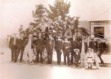 Photograph, Unknown, Picnic group at Greensborough Hotel, 1905_