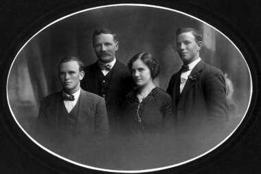 Photograph - Digital image, Bosch family [as adults], 1914c