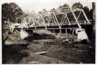 Photograph - Digital Image, Pipes over Plenty, construction of original bridge for Watts Reservoir aqueduct, 1950-1970