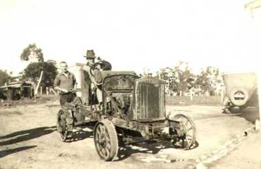 Photograph - Digital image, Bill and Stan Blackbourn, 1930c