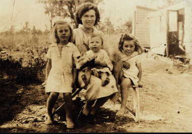 Photograph - Digital image, Blackbourn family 1936, 1936_