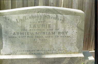 Photograph - Digital Image, Grave of Laurie Roy, Greensborough Cemetery, 23/02/1933