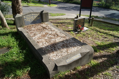 Photograph - Digital Image, Grave of Lillian M. Stafford, Greensborough Cemetery, 29/11/1943