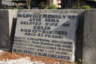 Photograph - Digital Image, Grave of Avis I. Williams , Greensborough Cemetery, 18/12/1937