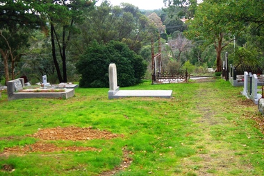 Photograph - Digital Image, Greensborough Cemetery [view 2] 2014, 28/05/2014