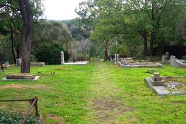 Photograph - Digital Image, Greensborough Cemetery [view 4] 2014, 28/05/2014