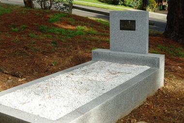 Photograph - Digital Image, Grave of William J Thompson, Greensborough Cemetery, 17/09/1935