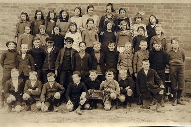 School Photograph - Digital Image, Greensborough State School Gr2062 1923, 1923_