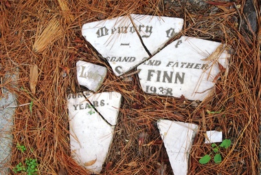 Photograph - Digital Image, Grave of Thomas W Finn, Greensborough Cemetery, 17/06/1938