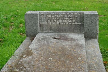 Photograph - Digital Image, Grave of Graeme K Iredale, Greensborough Cemetery, 15/02/1944