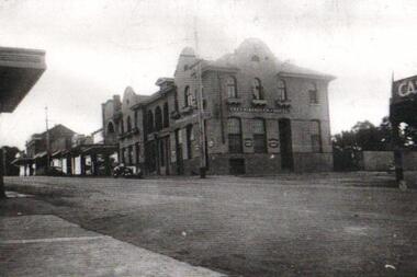 Photograph - Digital image, Greensborough Hotel, 1940c