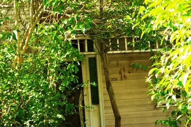 Photograph - Digital image, 14 Poulter Avenue [exterior, front door], 21/05/2014