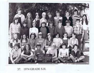 School Photograph - Digital Image, Greensborough Primary School Gr2062 1974 Grade S.H, 1974_