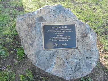 Photograph - Digital Image, Barclay Park Greensborough plaque 1, 25/09/2016