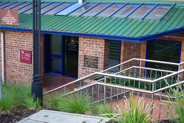 Photograph - Digital Image, Marilyn Smith, City of Banyule Offices Flintoff Street, 01/08/2015