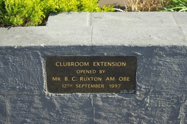 Photograph - Digital image, Marilyn Smith, Greensborough RSL extension plaque 1997, 12/09/1997