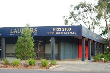 Photograph - Digital image, Marilyn Smith, Lauders Real Estate Watsonia, Diamond Village Shopping Centre 2016, 22/05/2016