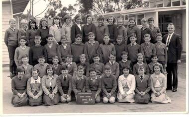 School Photograph - Digital Image, Greensborough Primary School Gr2062 1964 Grade 6A, 1964_