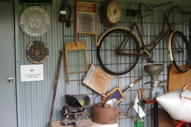 Photograph - Digital image, Marilyn Smith, Ellis Cottage, May 2016: Interior Display of artefacts, 27/05/2016